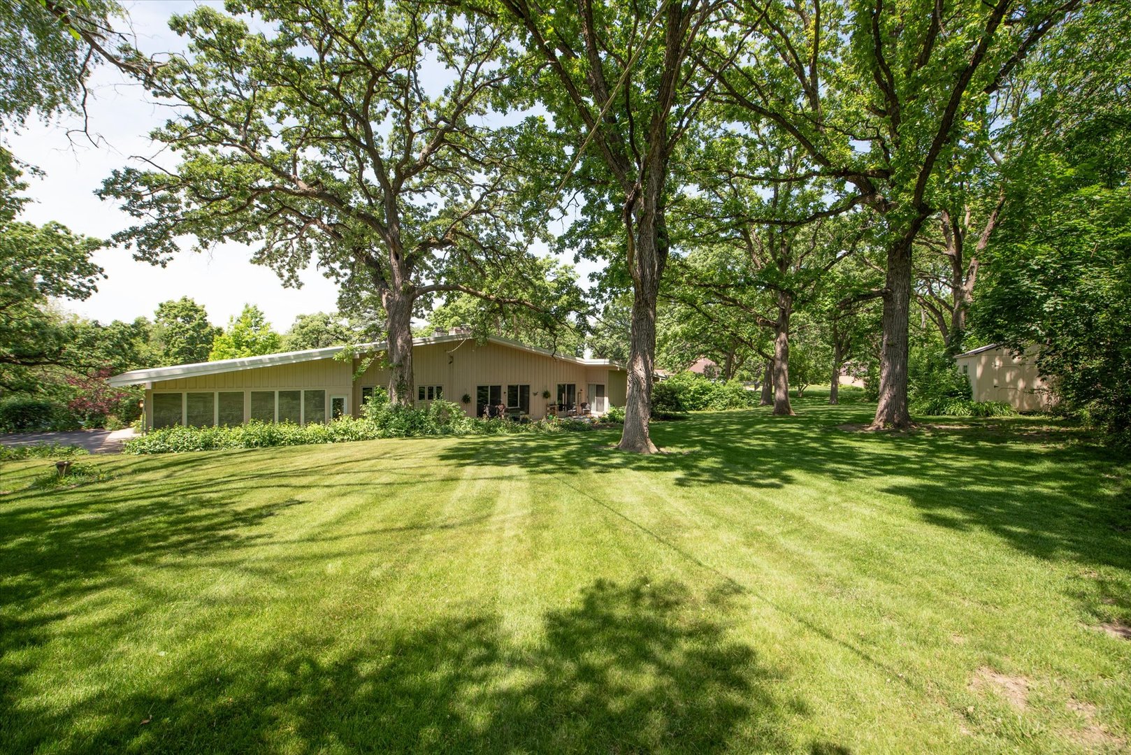 1196 Nottingham Lane Property Photo 45