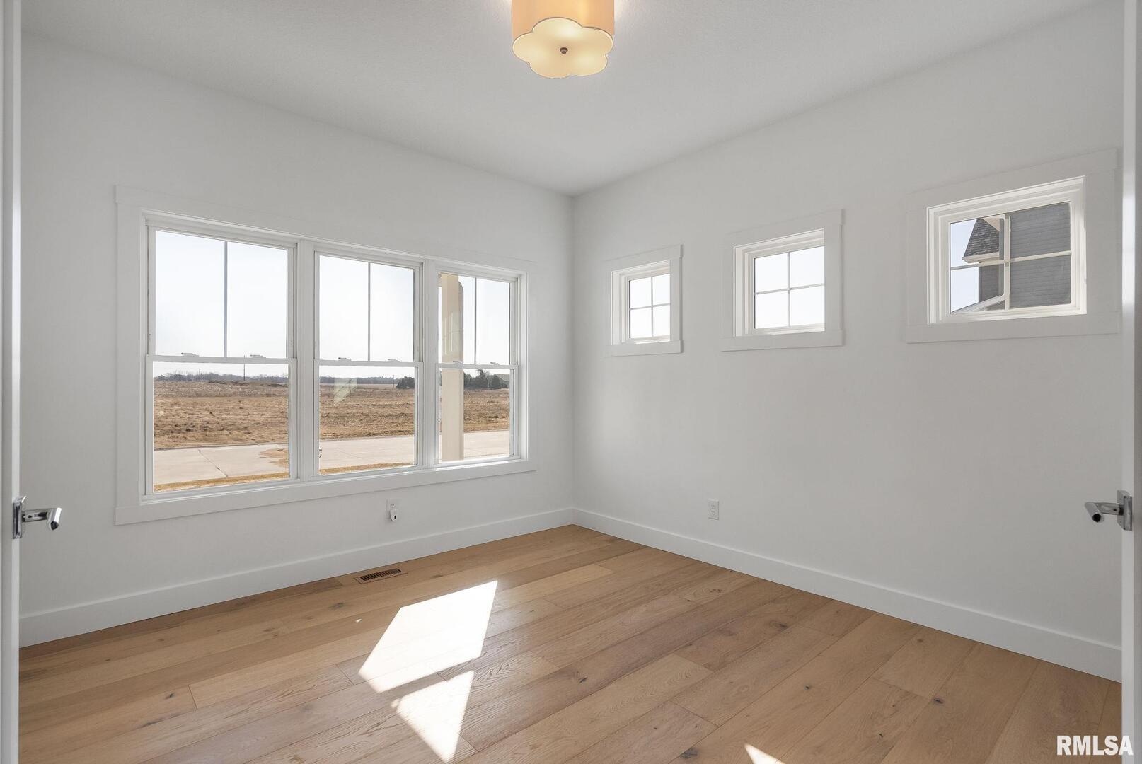6574 Pelican Street Property Photo 5