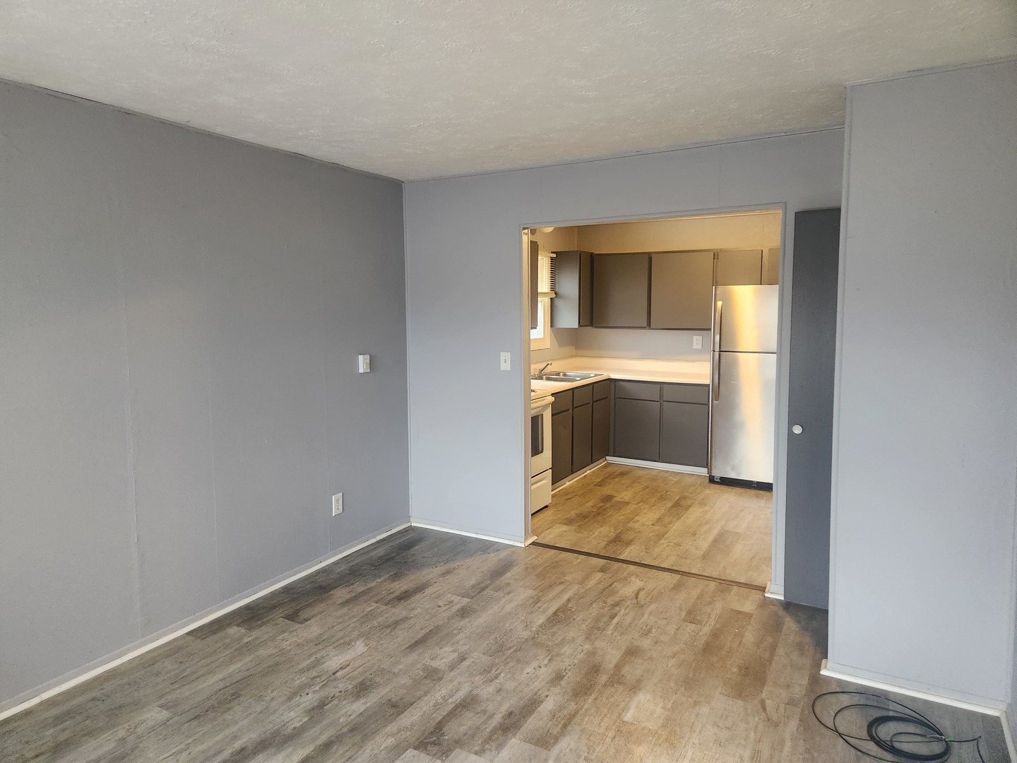 201-207 S Maple Street Property Photo 6