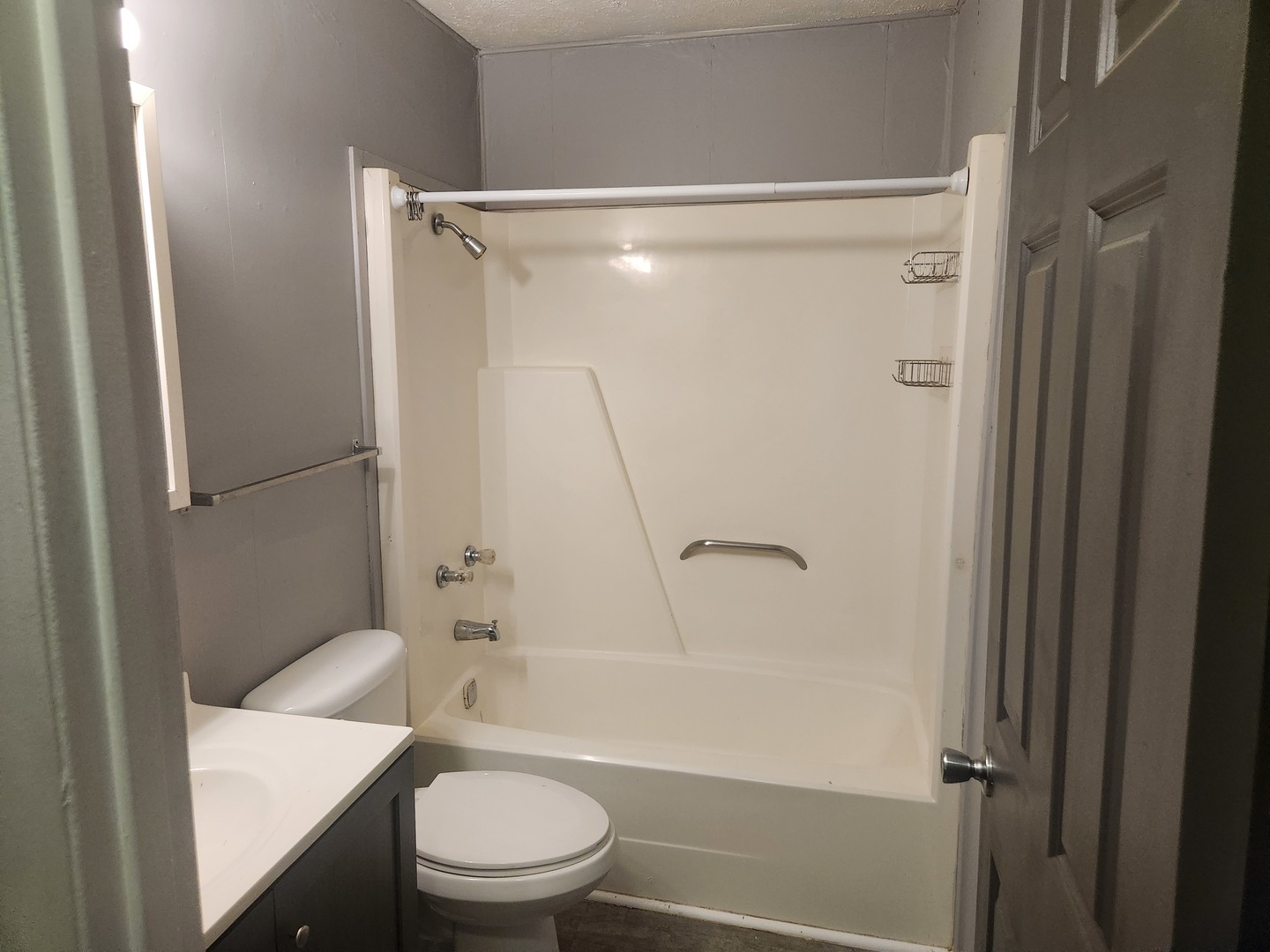 201-207 S Maple Street Property Photo 12