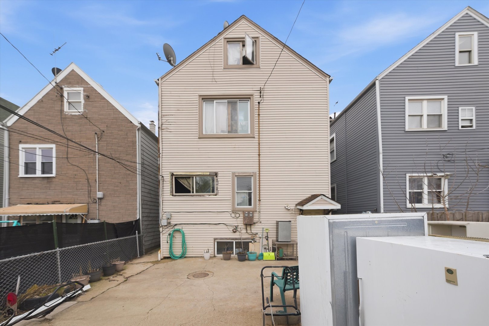 4937 S Hoyne Avenue Property Photo 2