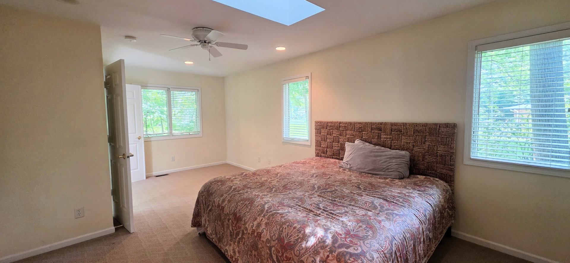 4958 Northridge Drive Property Photo 7