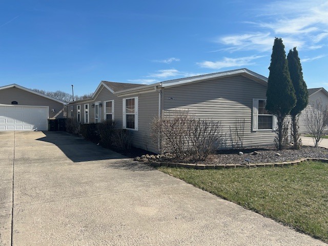 22465 S Lakepoint Court Property Photo 1