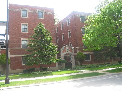 7855B S SOUTH SHORE Drive 3E Property Photo 1