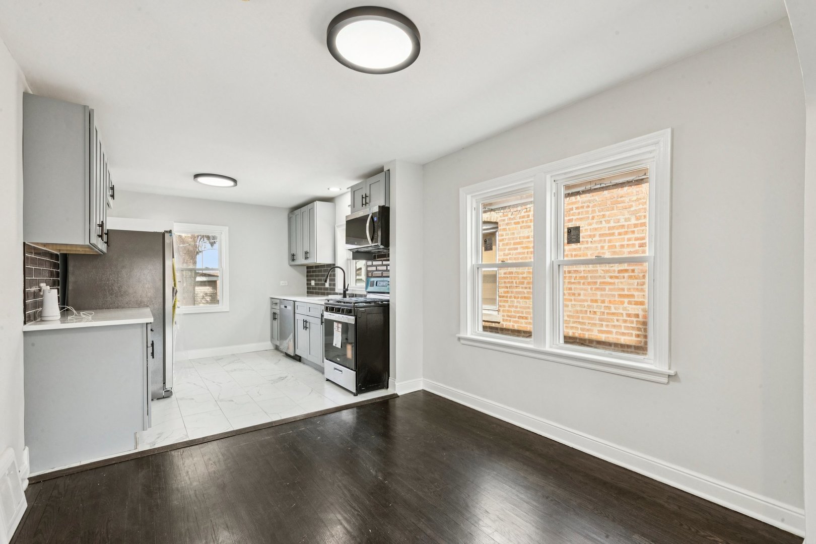 14510 S Emerald Avenue Property Photo 7