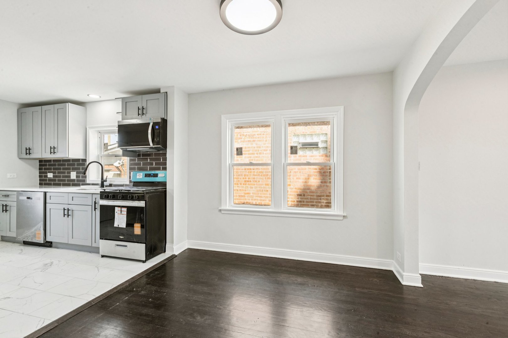 14510 S Emerald Avenue Property Photo 8