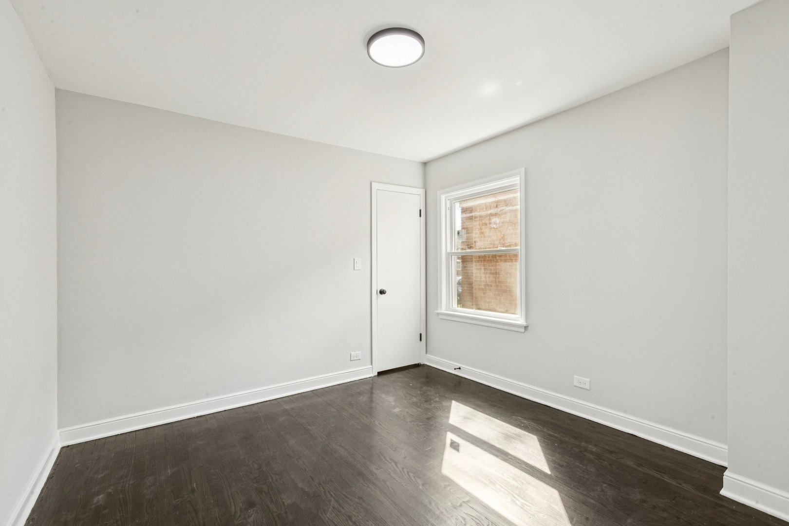 14510 S Emerald Avenue Property Photo 9