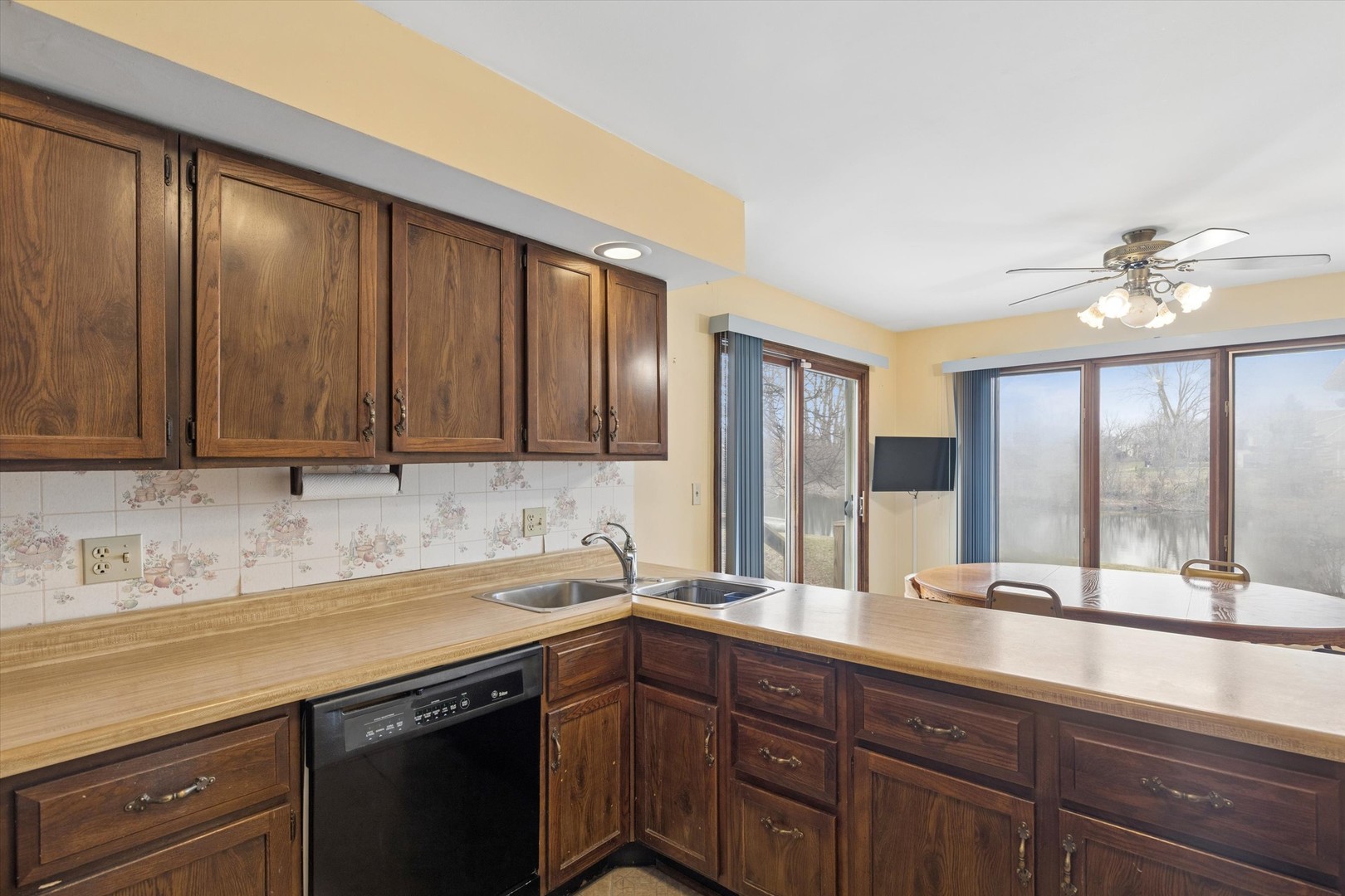 7517 Pheasant Drive Property Photo 16
