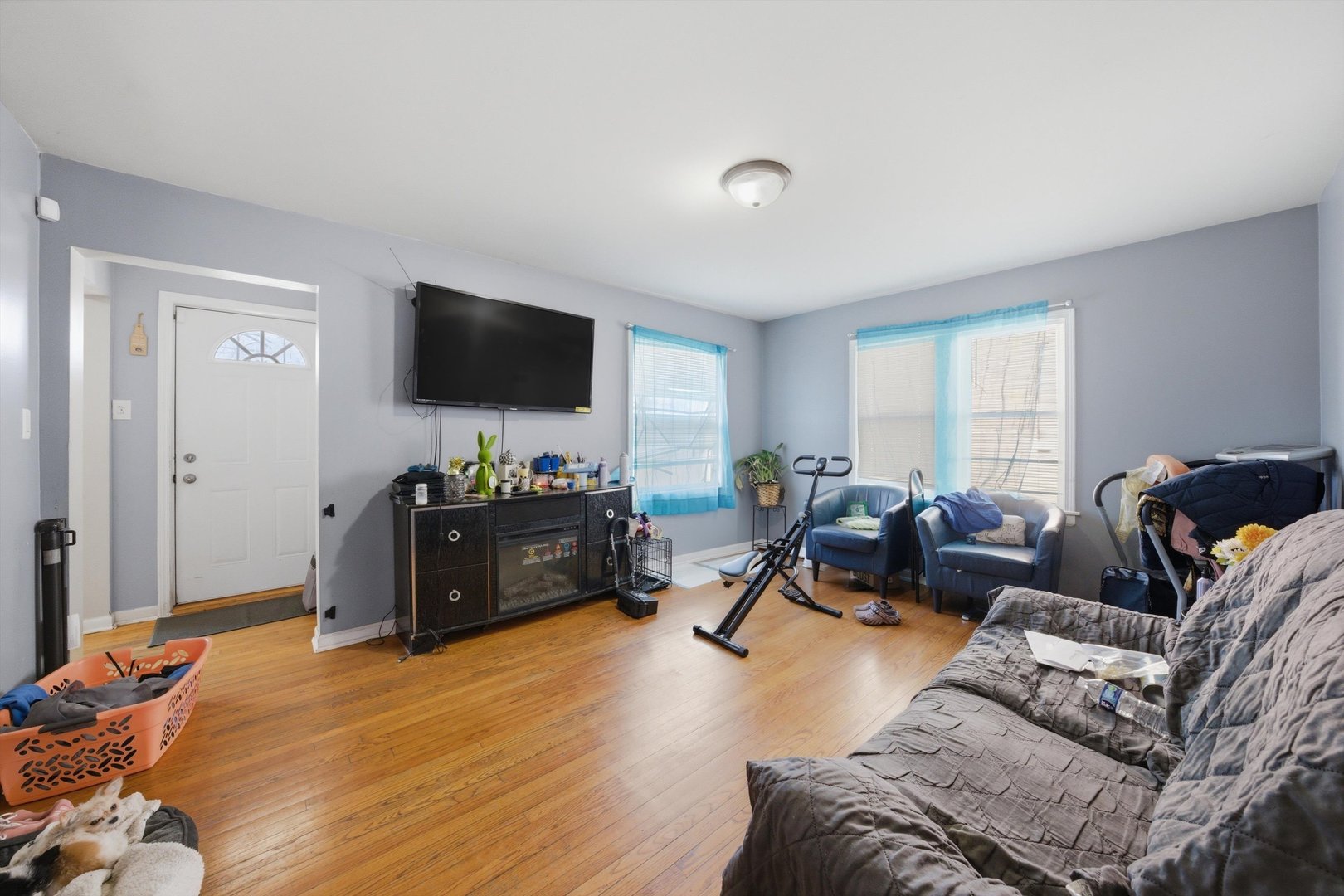 9553 S Greenwood Avenue Property Photo 7