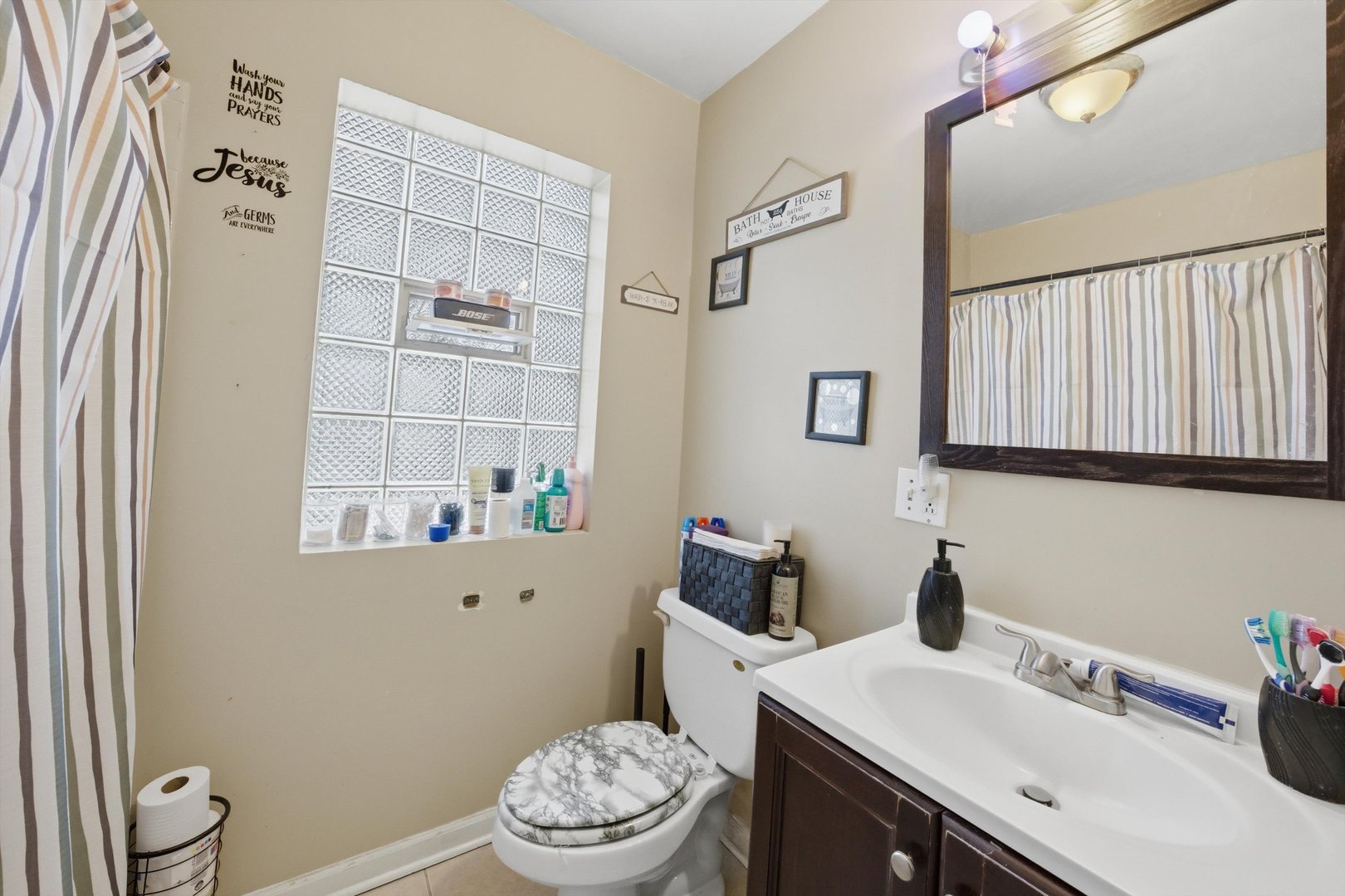 9553 S Greenwood Avenue Property Photo 9
