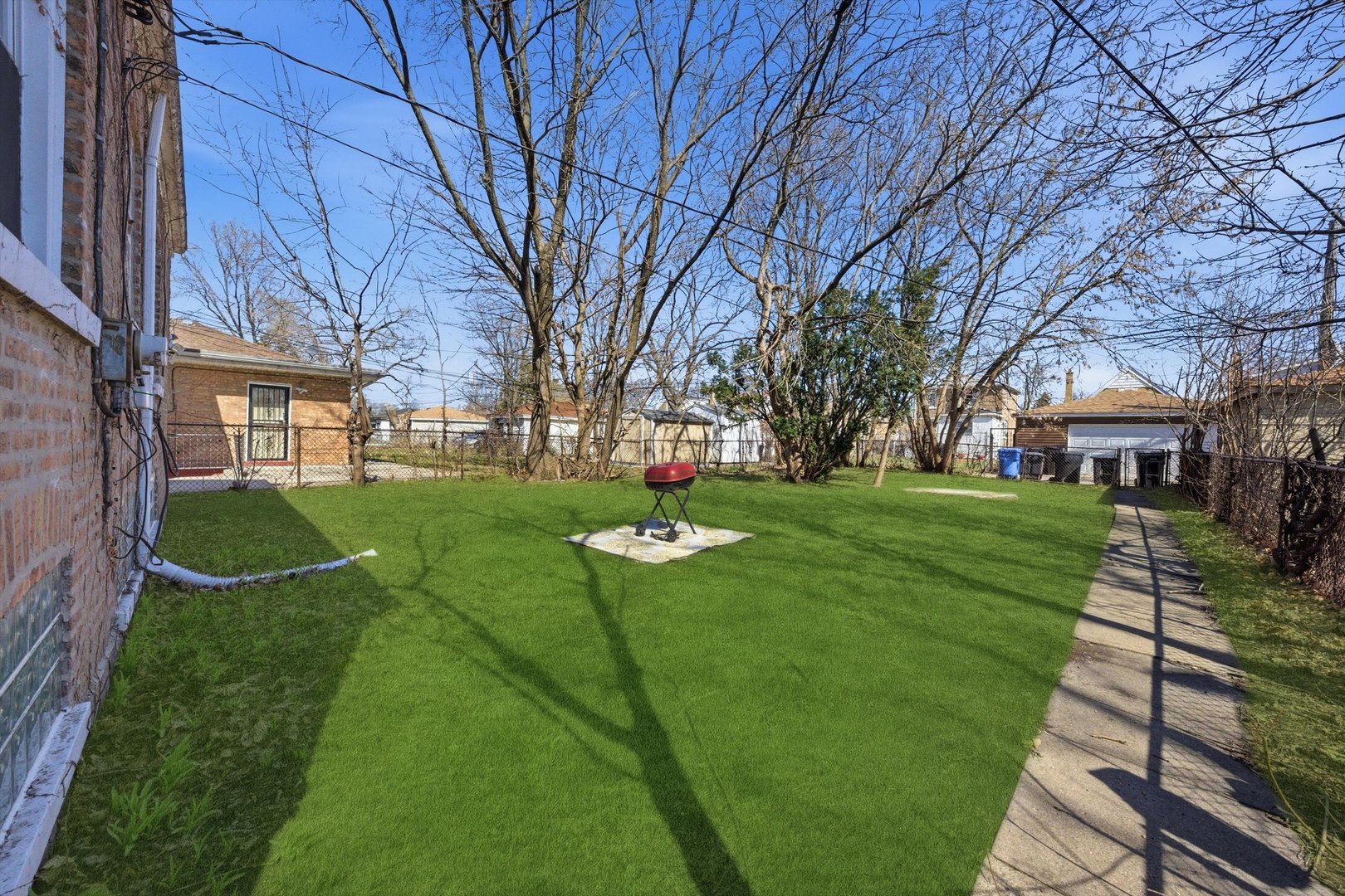 9553 S Greenwood Avenue Property Photo 15