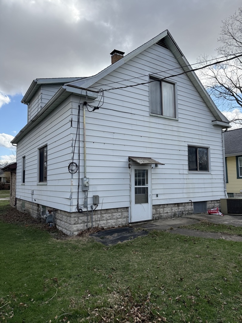 411 W Humiston Street Property Photo 3