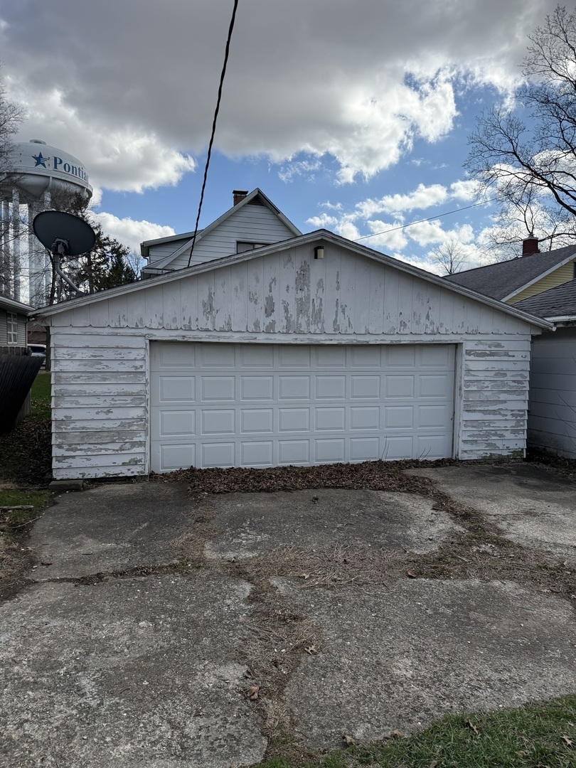 411 W Humiston Street Property Photo 4