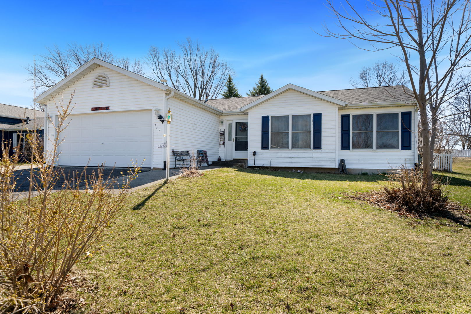 227 Meadow Drive Property Photo 2