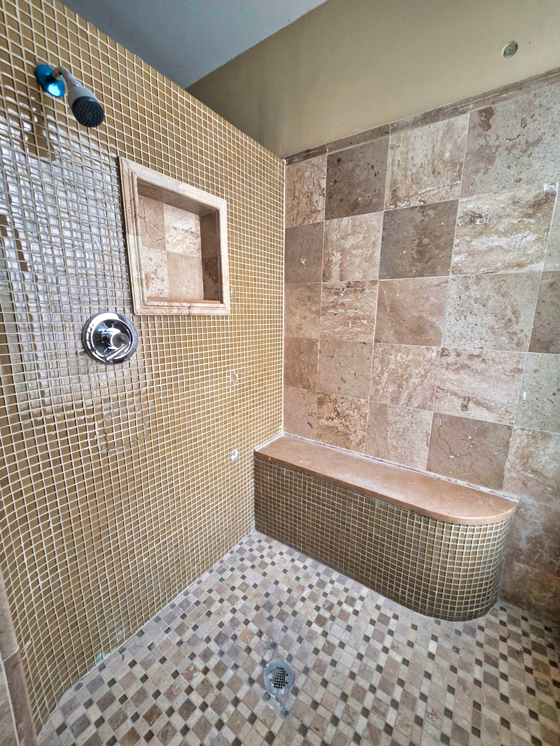 102 W 3rd Street Property Photo 86