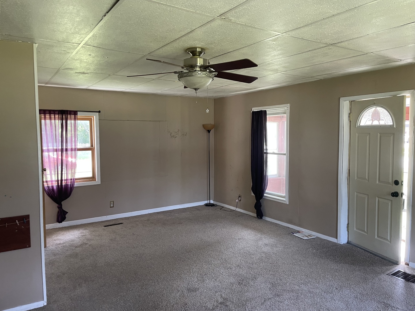 224 S Main Street Property Photo 4