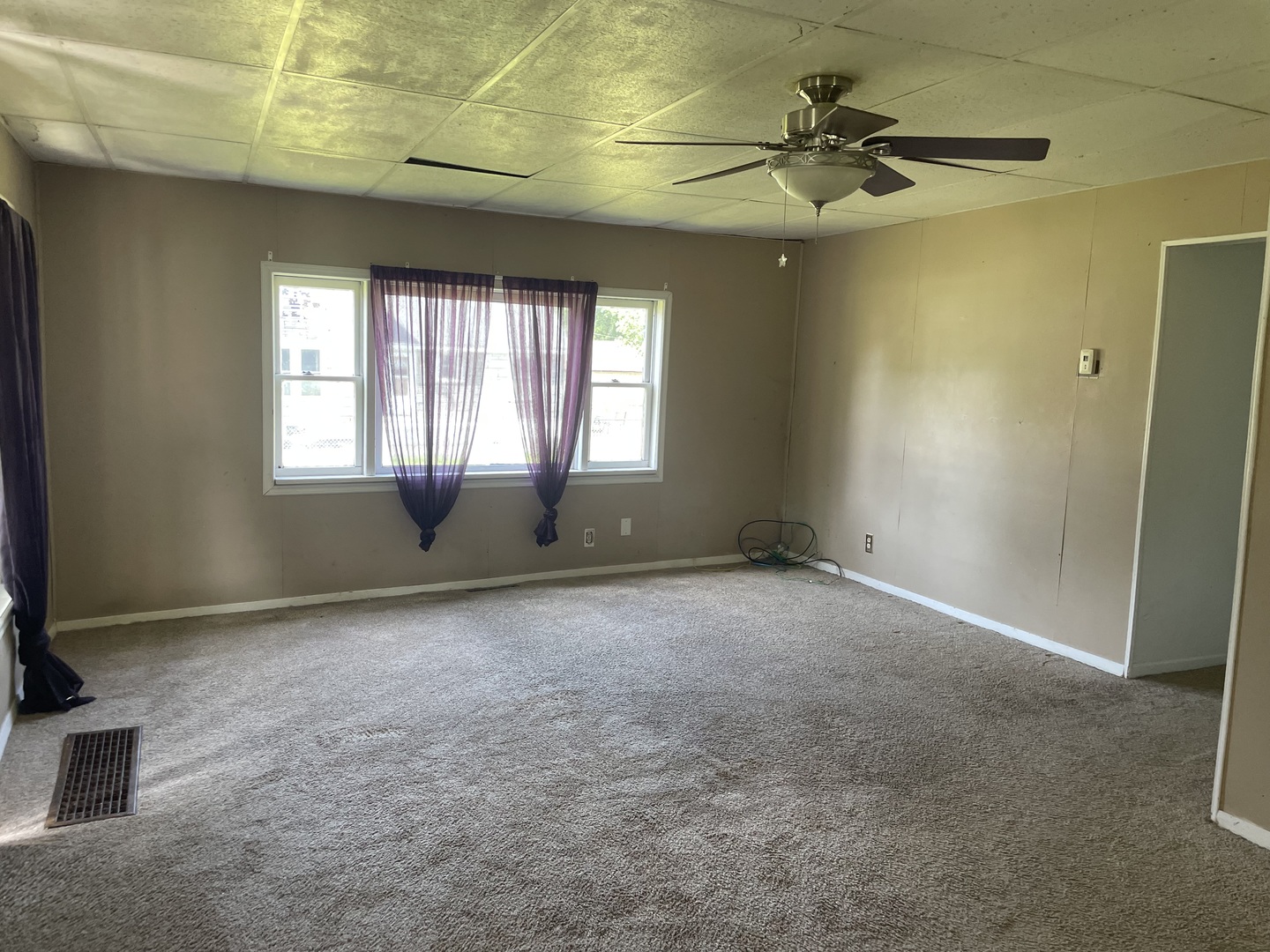 224 S Main Street Property Photo 5