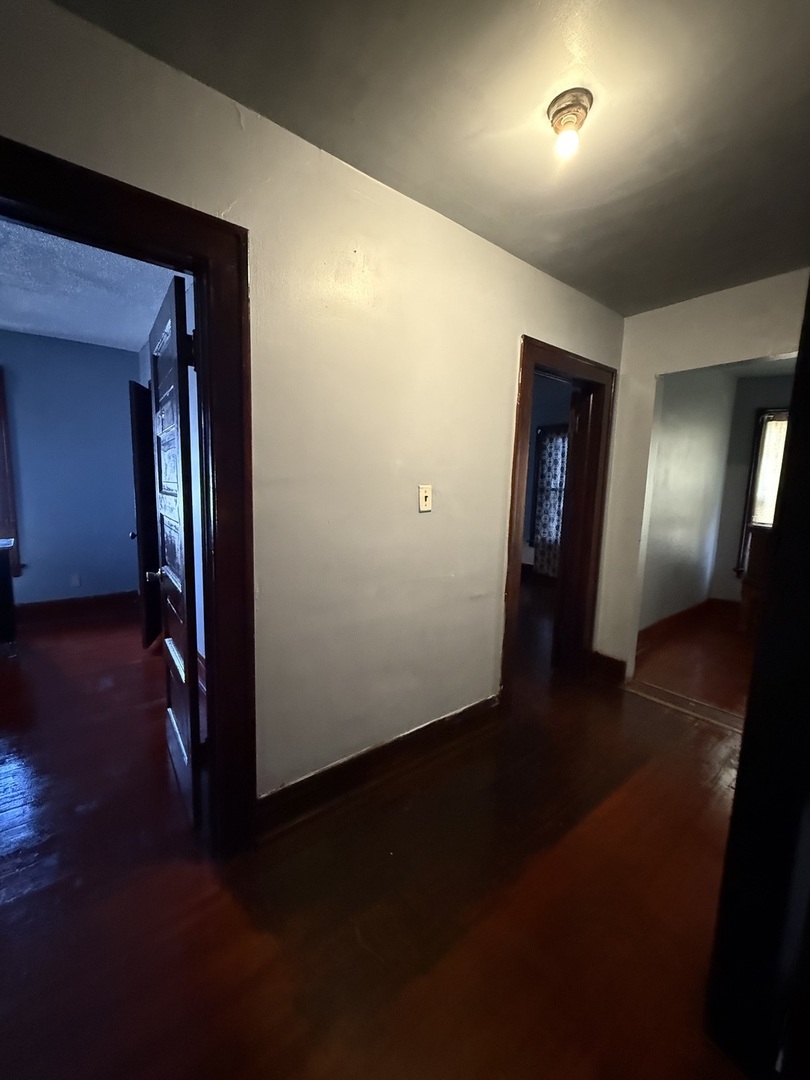 357 S Rosewood Avenue Property Photo 8