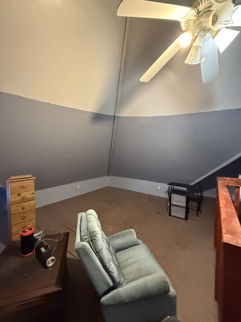 357 S Rosewood Avenue Property Photo 12