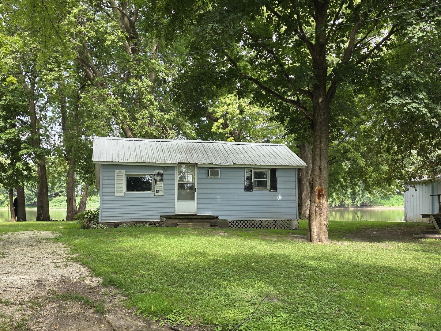 13420 Howard Road Property Photo 10
