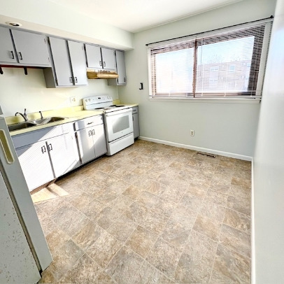 2012 Vawter Avenue Property Photo 11