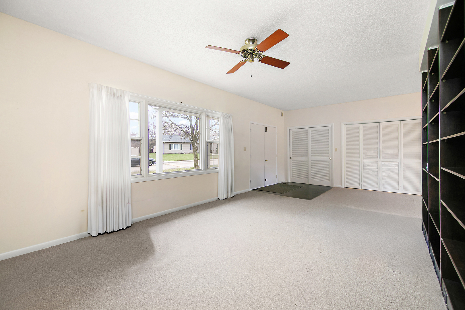 126 Sun Street Property Photo 9