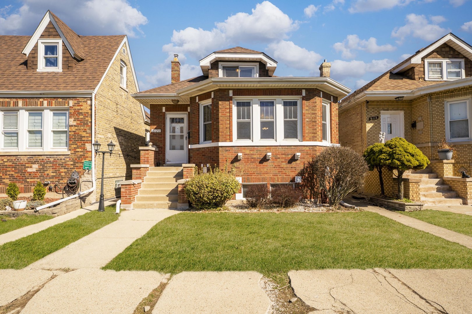 6120 W School Street Property Photo