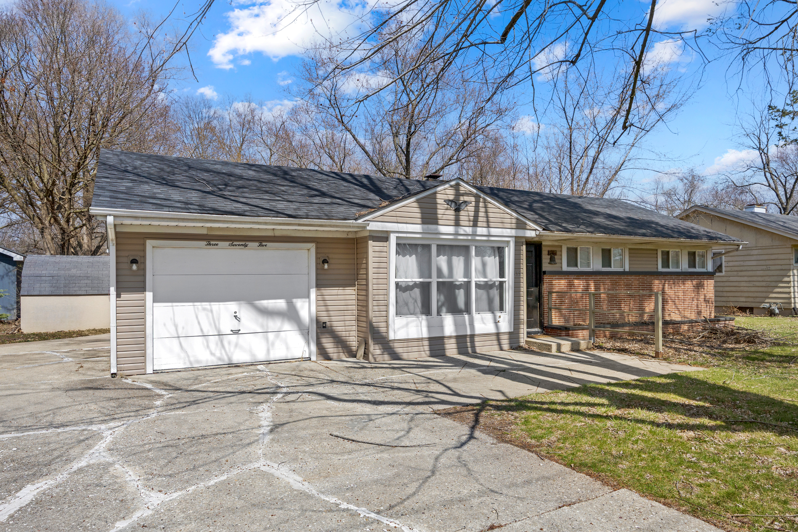 375 Douglas Road Property Photo 1