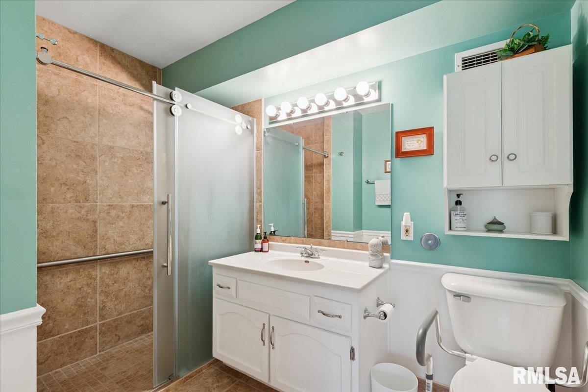 1800 7th Street 2a Property Photo 31
