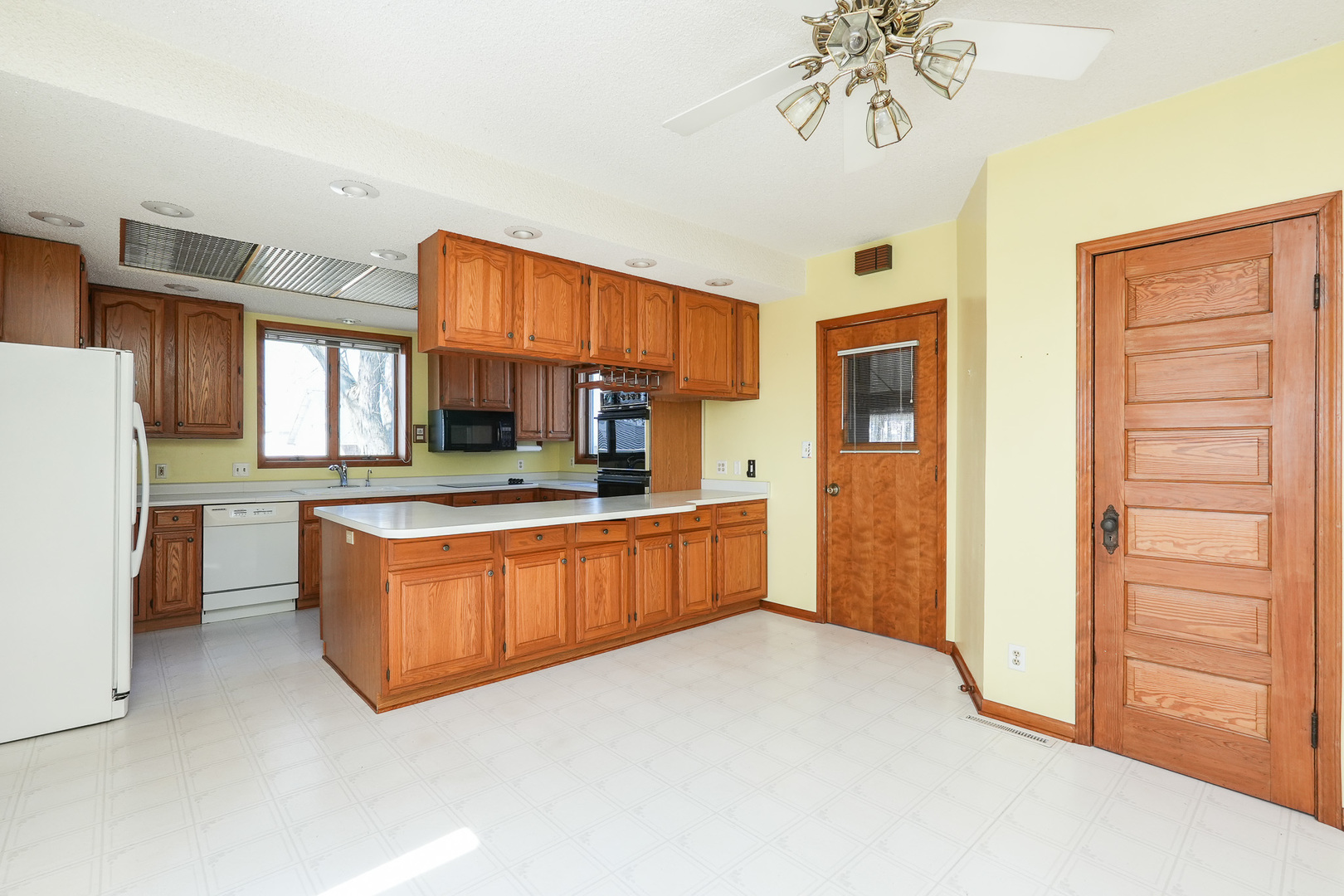 11526 N 3500w Road Property Photo 28