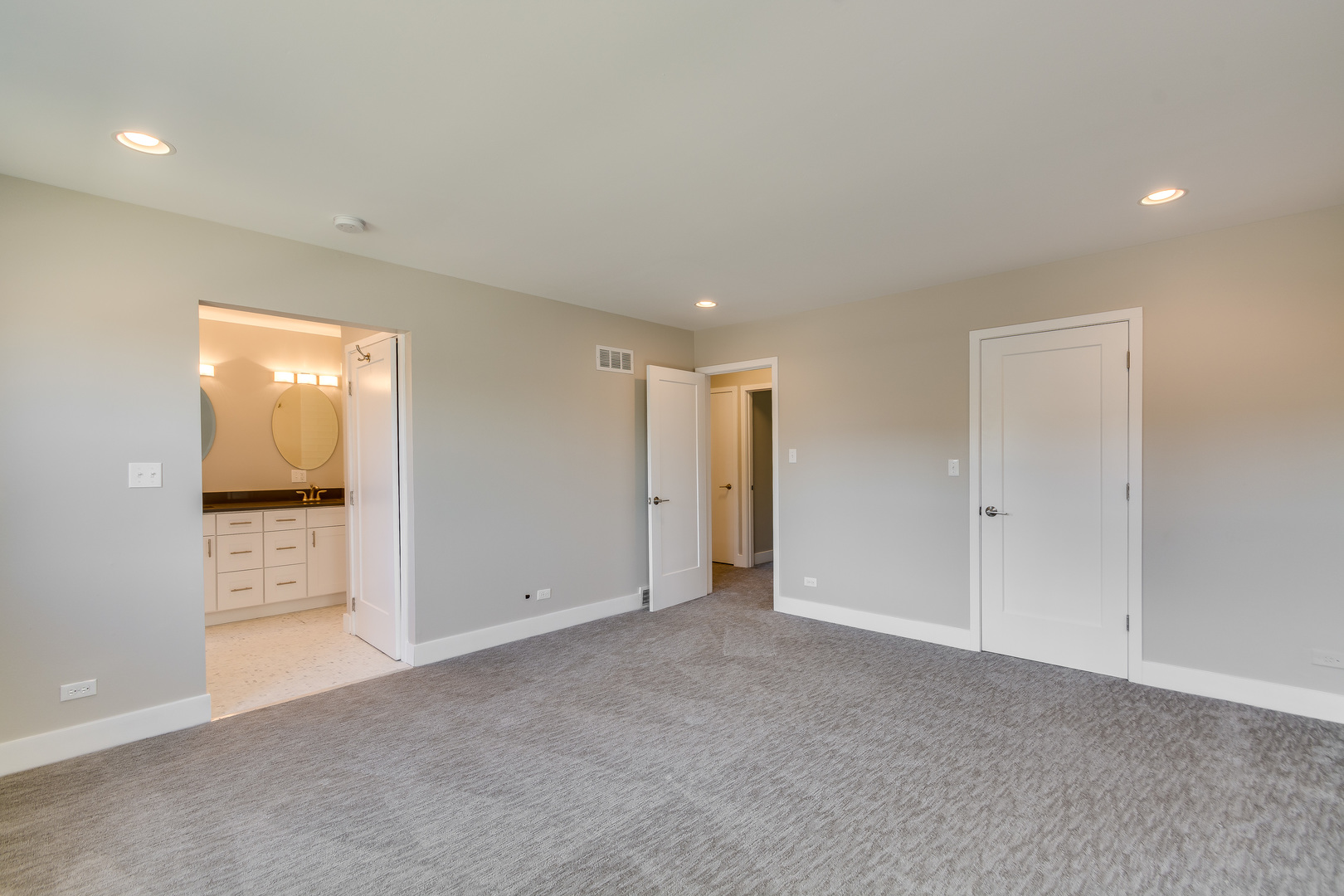 3119 Lake Avenue E Property Photo 14