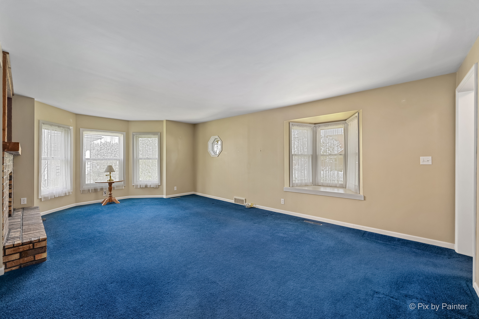 55 W Paddock Street Property Photo 5