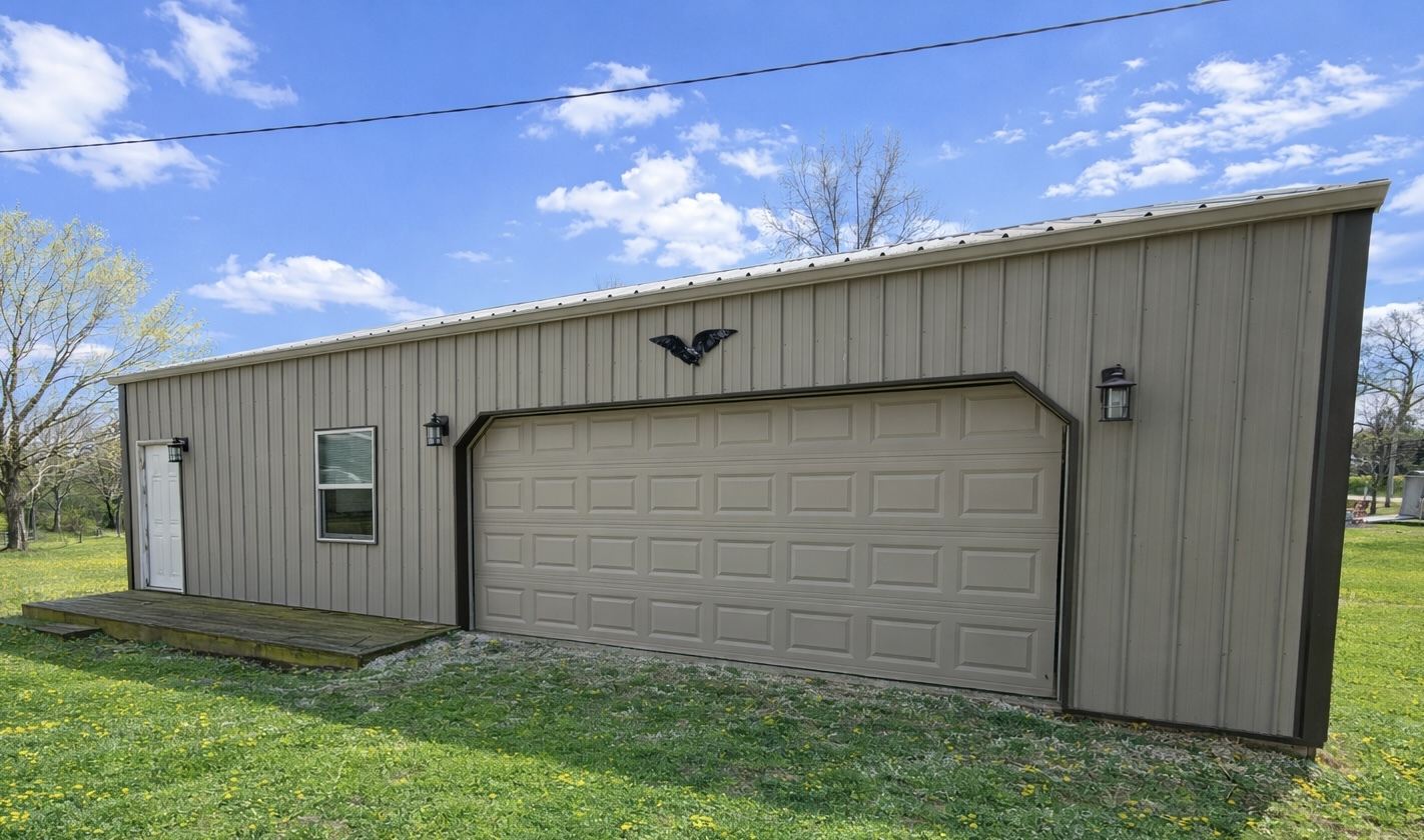 3580 Odin Road Property Photo 2