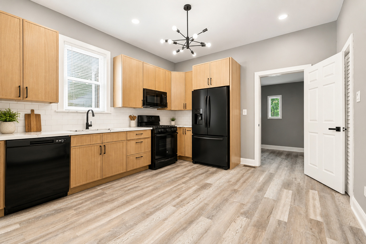 10916 S Wabash Avenue Property Photo 7