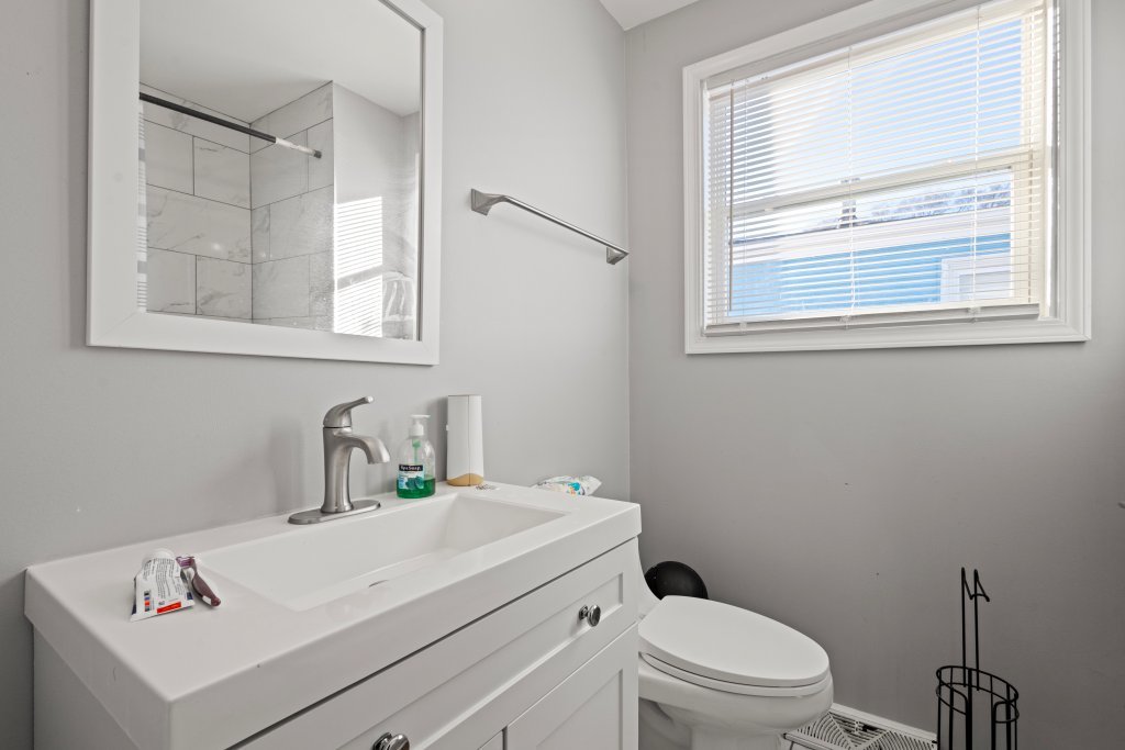 14564 Spaulding Avenue Property Photo 9