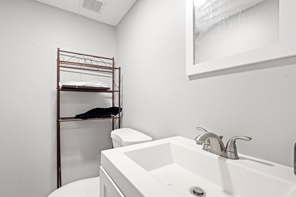 14564 Spaulding Avenue Property Photo 20