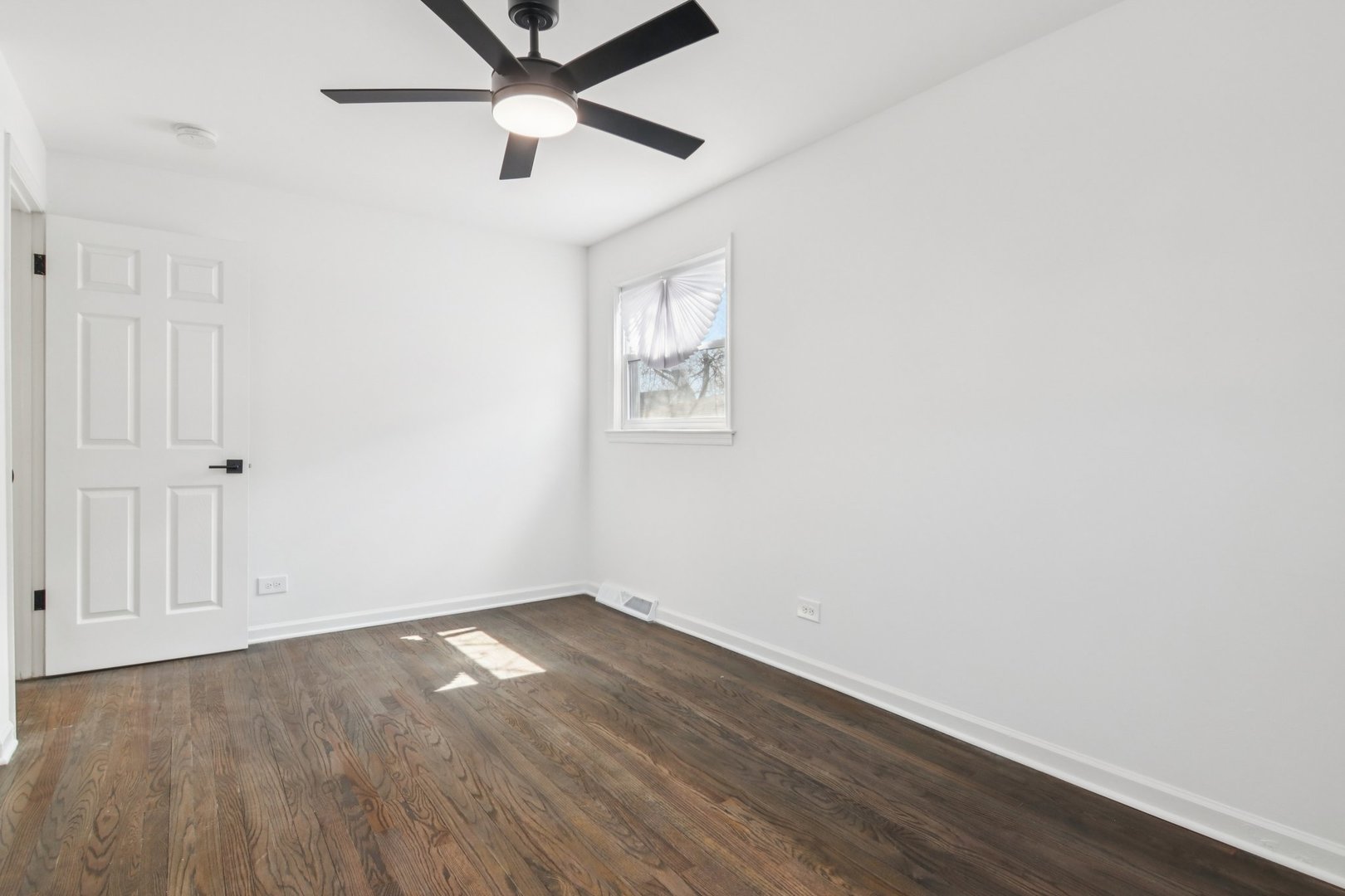 8630 S Indiana Avenue Property Photo 16
