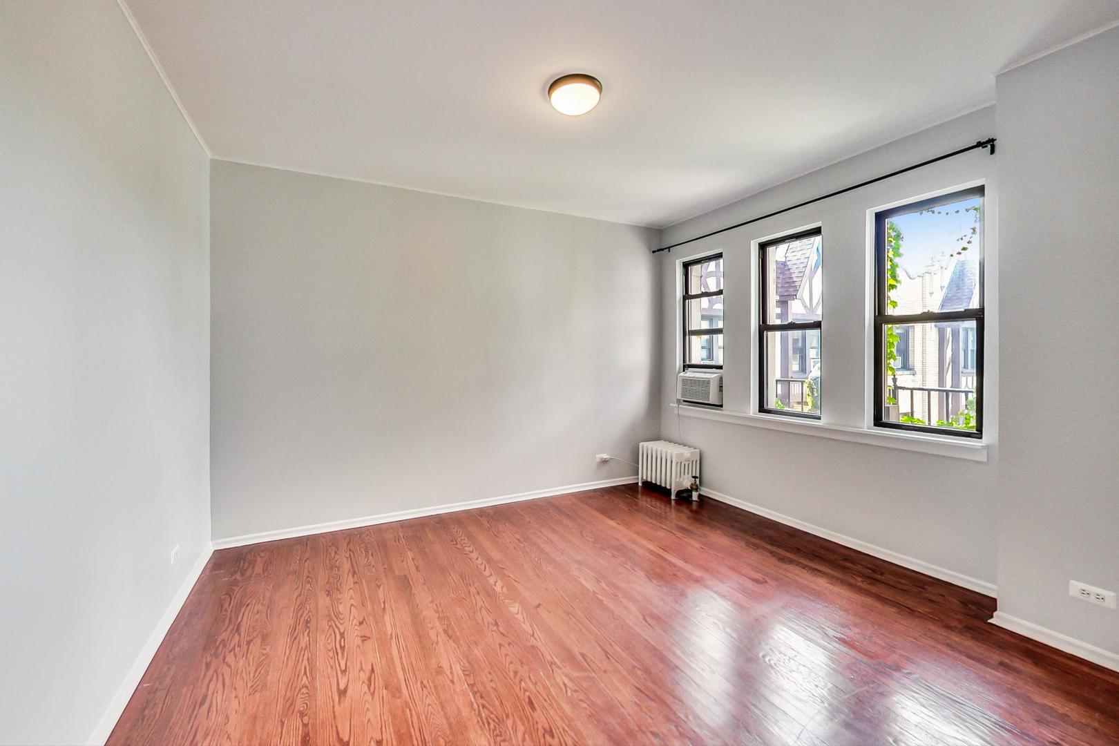 5655 N Spaulding Avenue 3e Property Photo 16