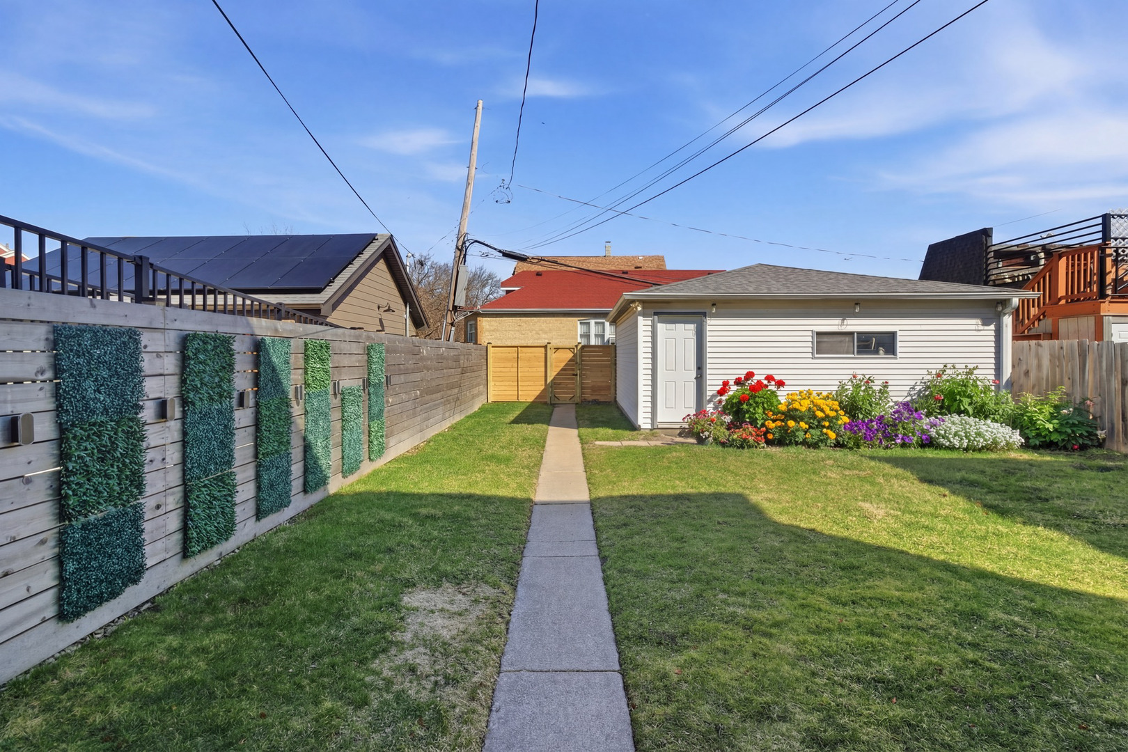 4462 W Wilson Avenue Property Photo 4