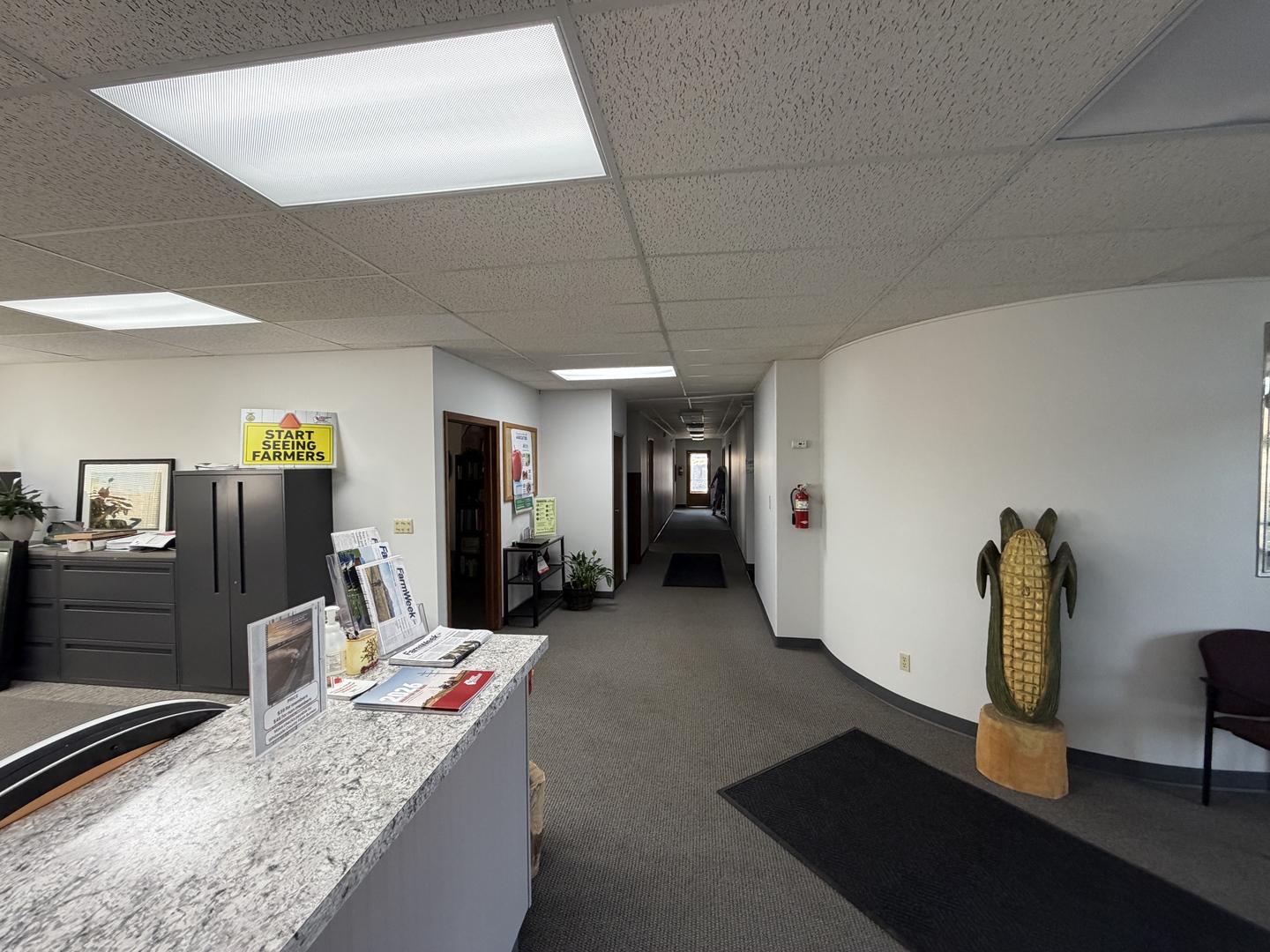 100 E Knox Street Property Photo 14