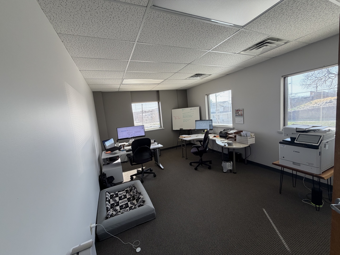 100 E Knox Street Property Photo 16