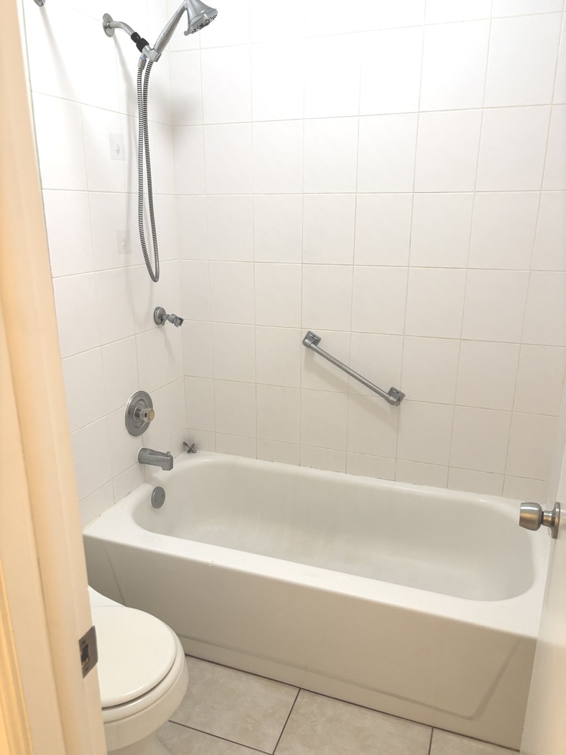 5101 Carriageway Drive 201 Property Photo 34