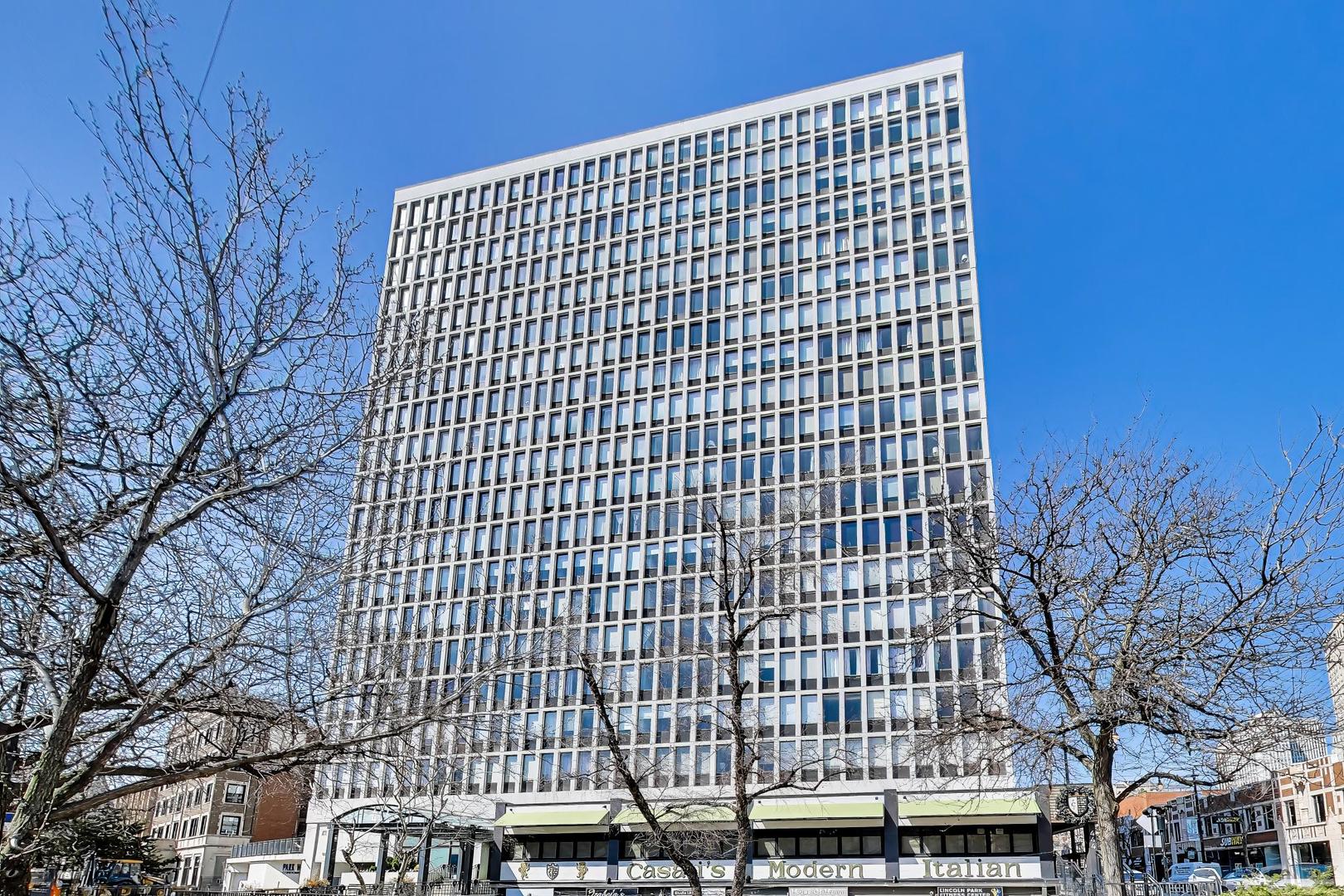 444 W FULLERTON Parkway 305