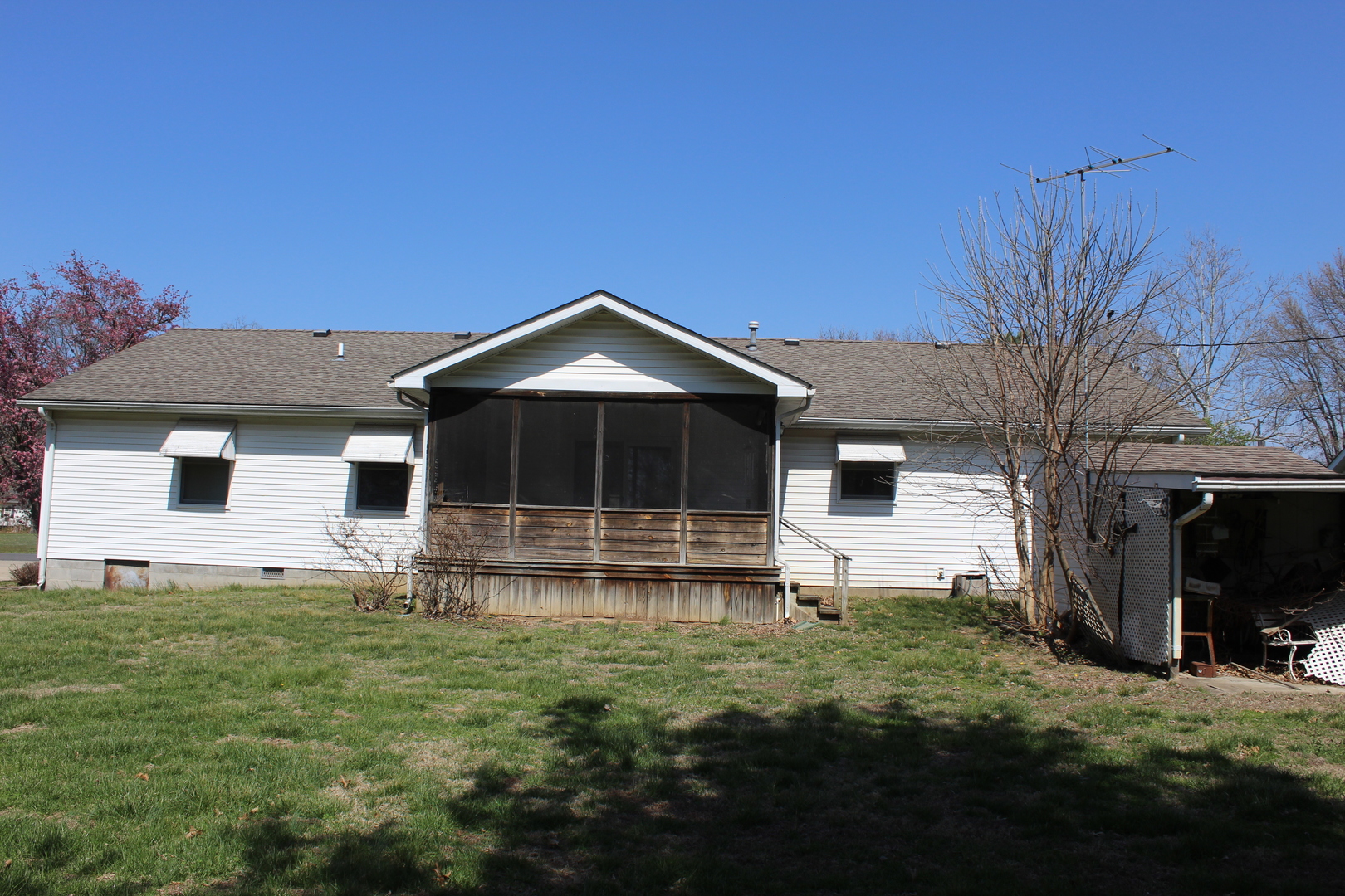 3107 Apricot Avenue Property Photo 6
