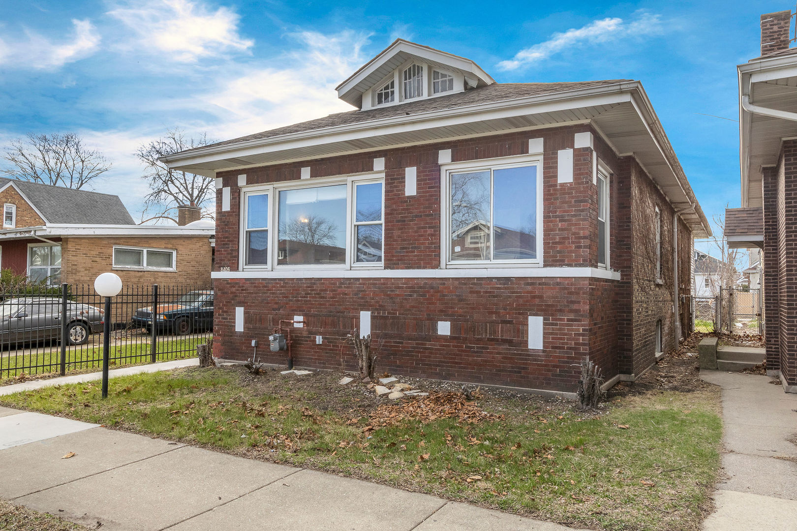 8406 S Oglesby Avenue Property Photo 3