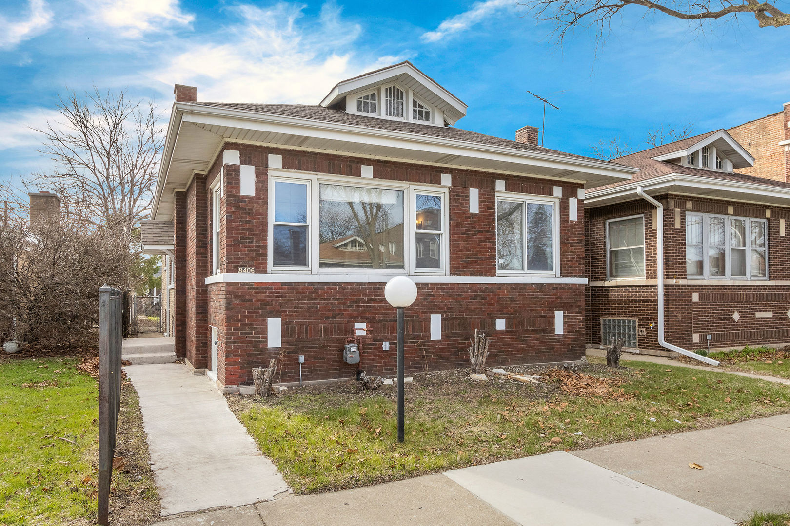 8406 S Oglesby Avenue Property Photo 4