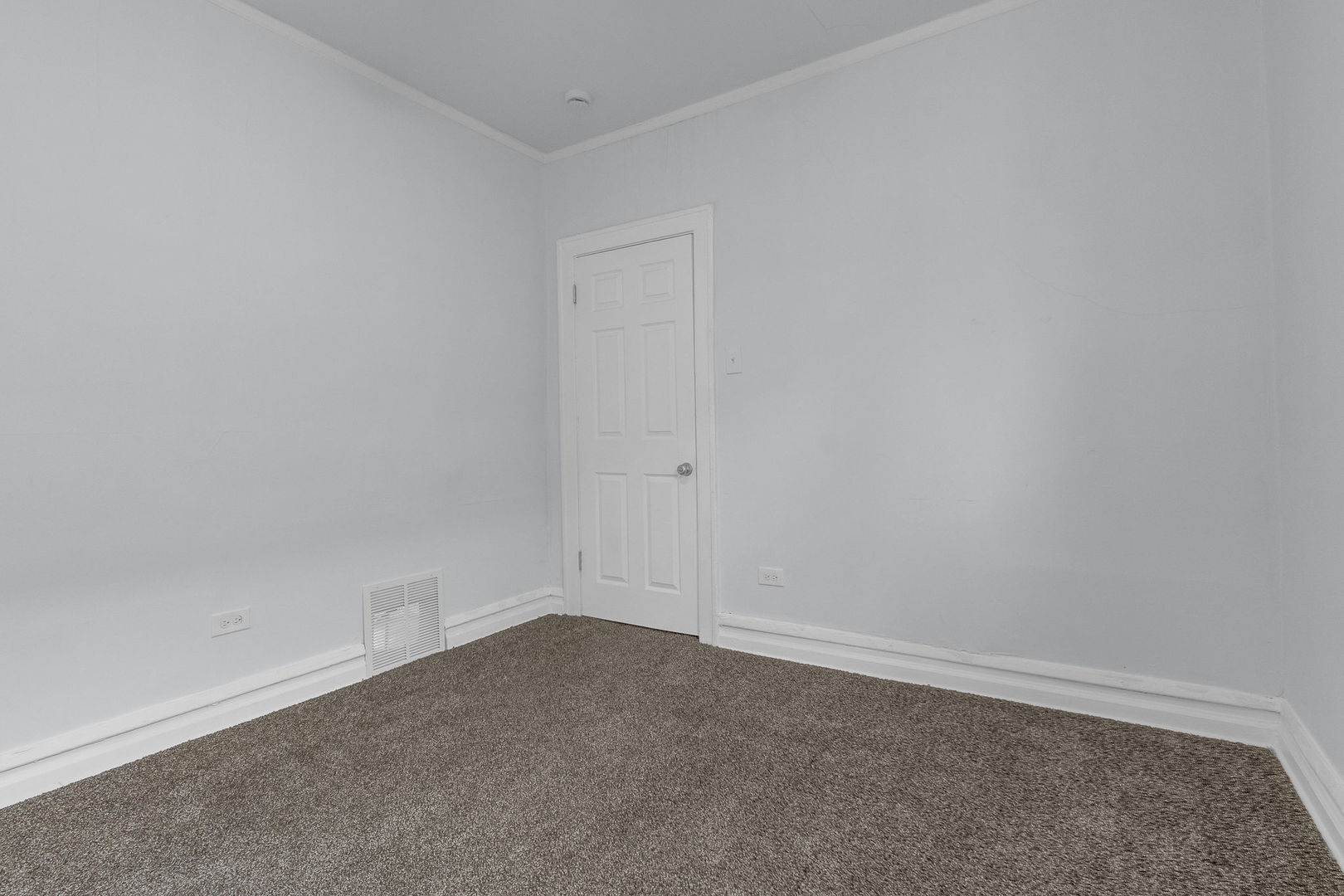 8406 S Oglesby Avenue Property Photo 25