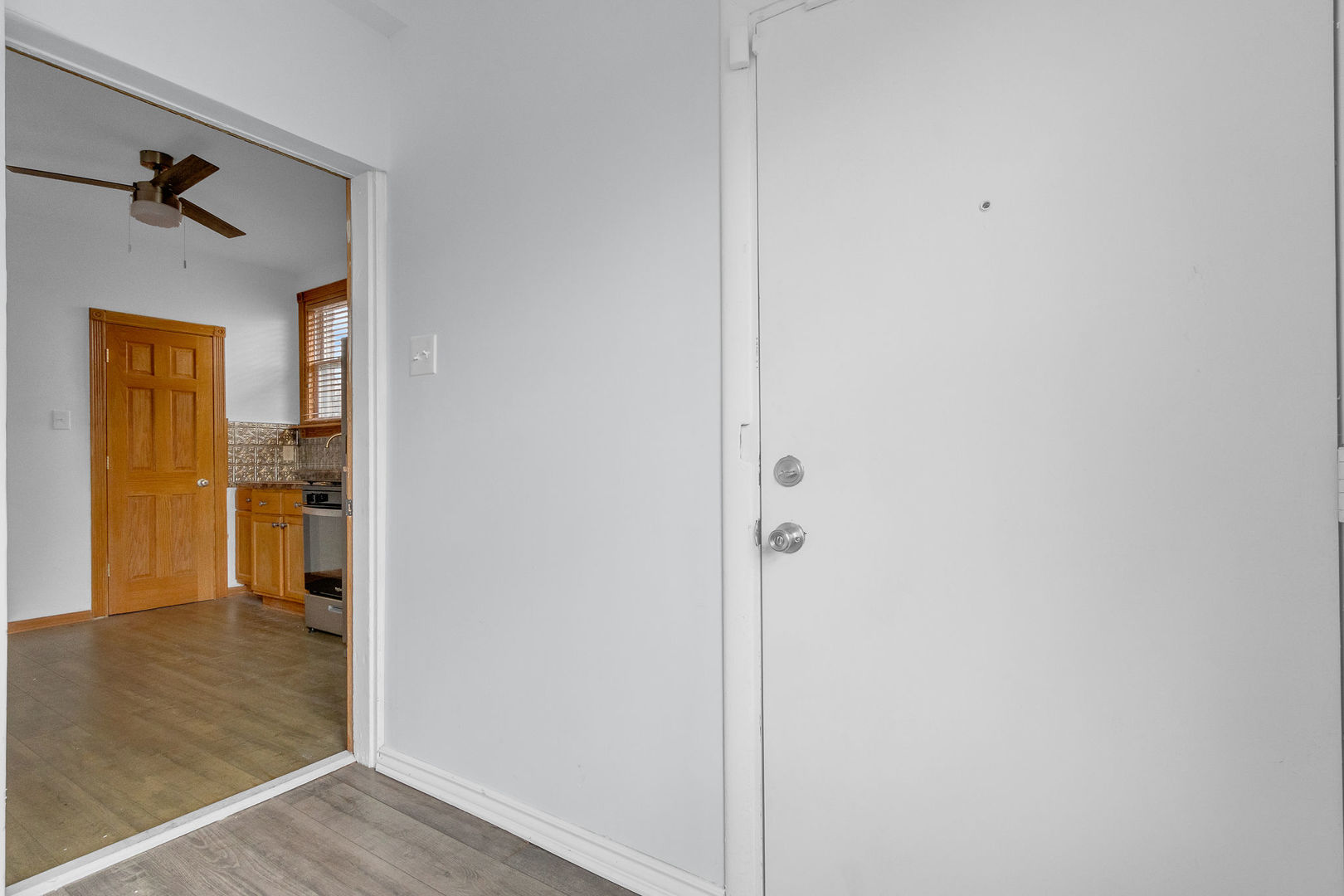 8406 S Oglesby Avenue Property Photo 35