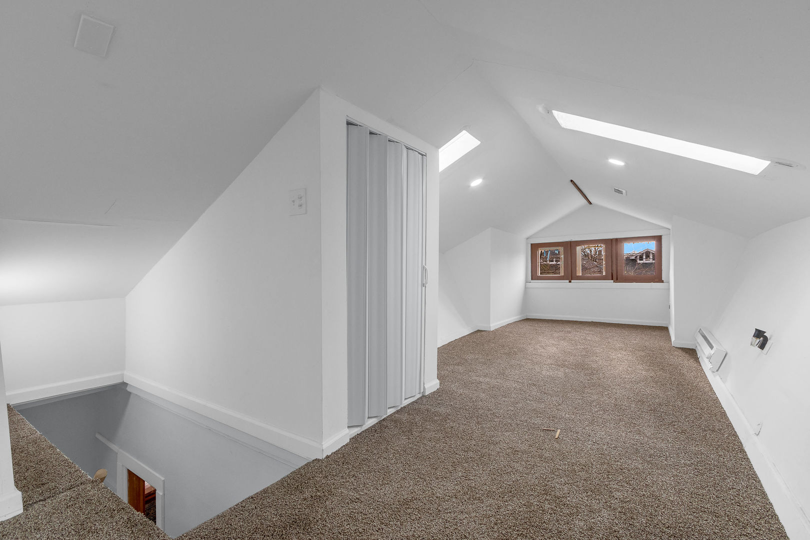 8406 S Oglesby Avenue Property Photo 39