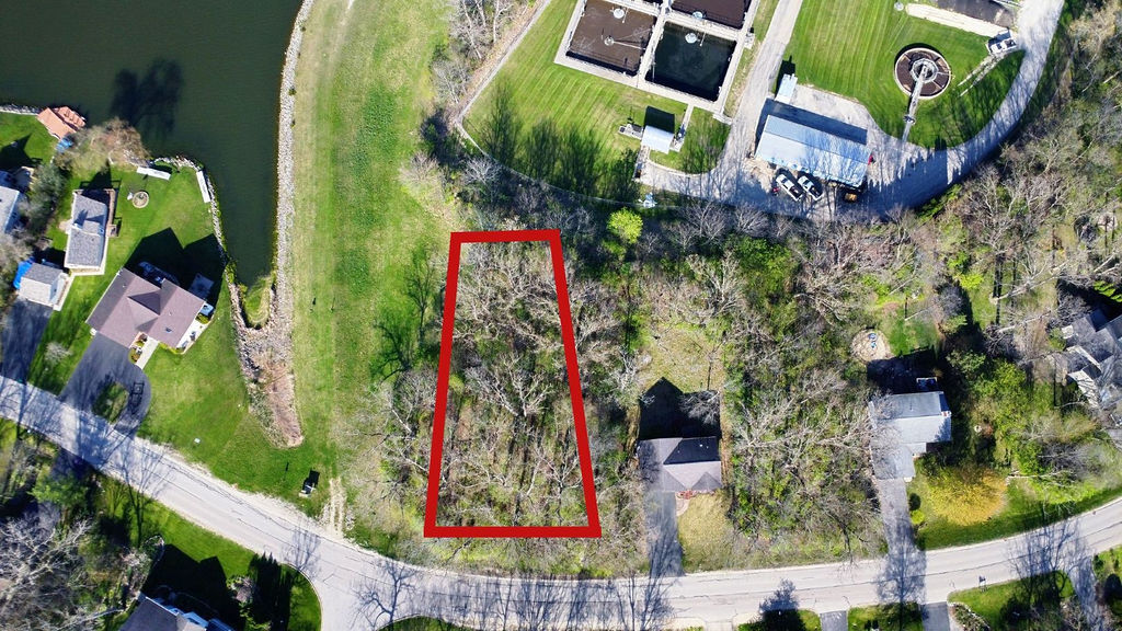 2000 Candlewick Drive Property Photo 8